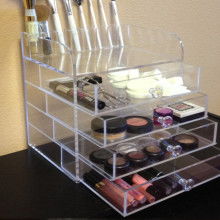 余姚市宇華日用品廠銷售部 專業提供各類噴頭、化妝品包裝及日用百貨